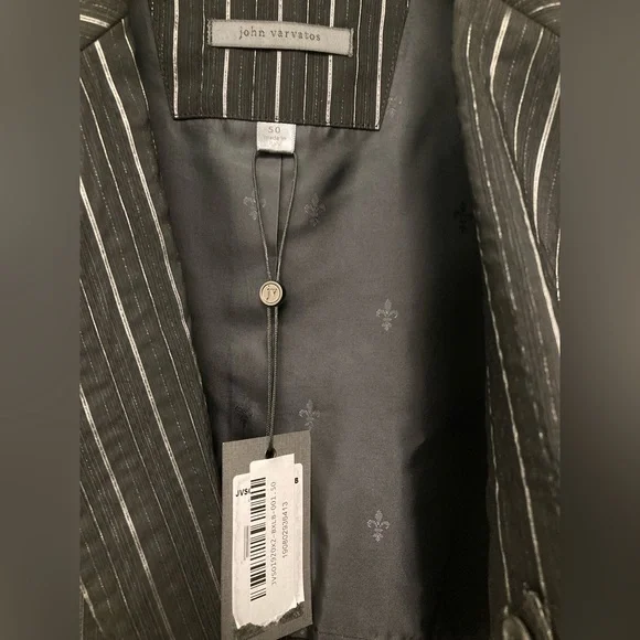 John Varvatos Peak lapel jacket. Size EU 50 USA 40 BNWT